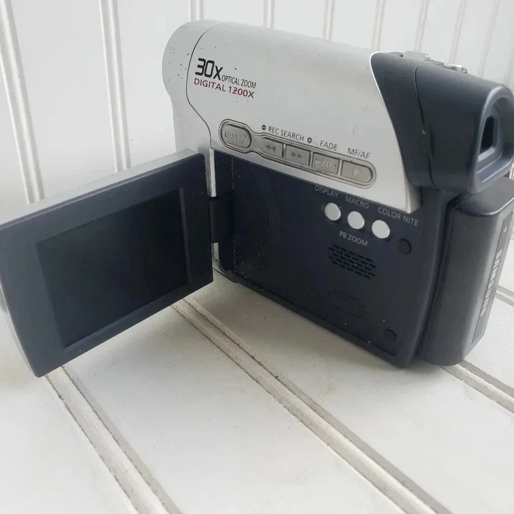 Samsung SC-D263 Hand Held Digital Cam Untested